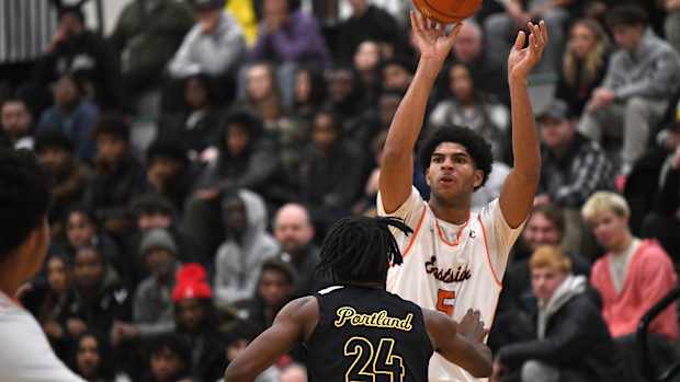 Jacob Cofie Eastside Catholic Taylor Balkom 8